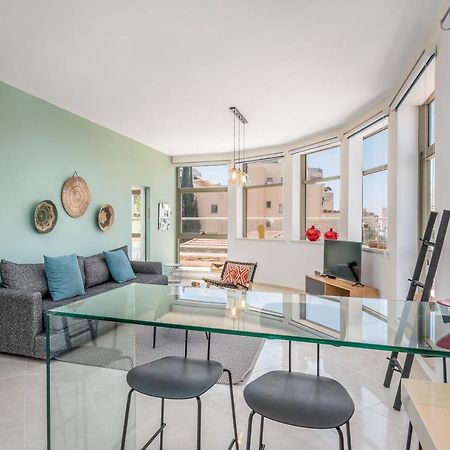 Superbe Apt Avec Terrasse Tres Proche De La Mer ! Tel Aviv Exterior foto
